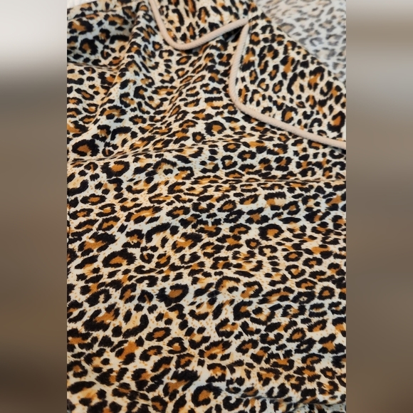 Jodifl Animal  Print Pajamas - Picture 5 of 8